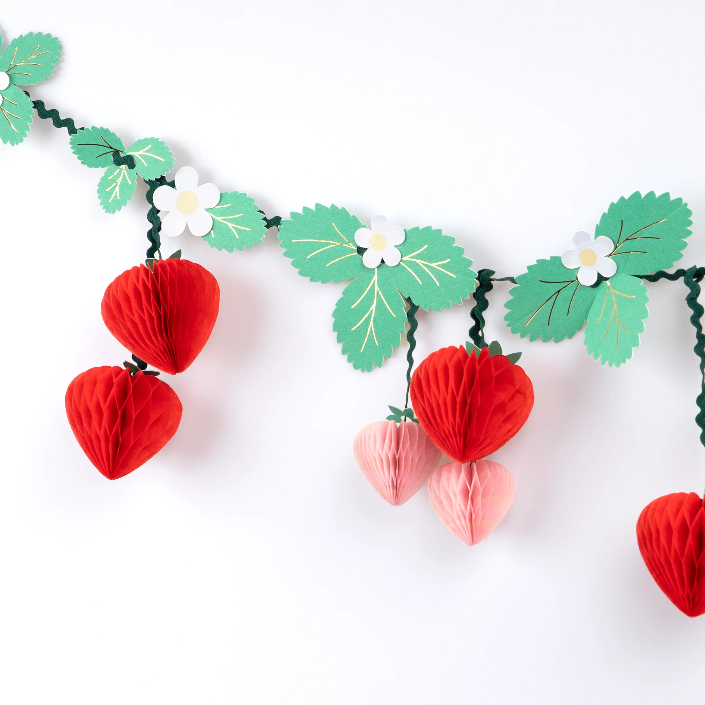 Strawberry Pattern Party Set - Image 3