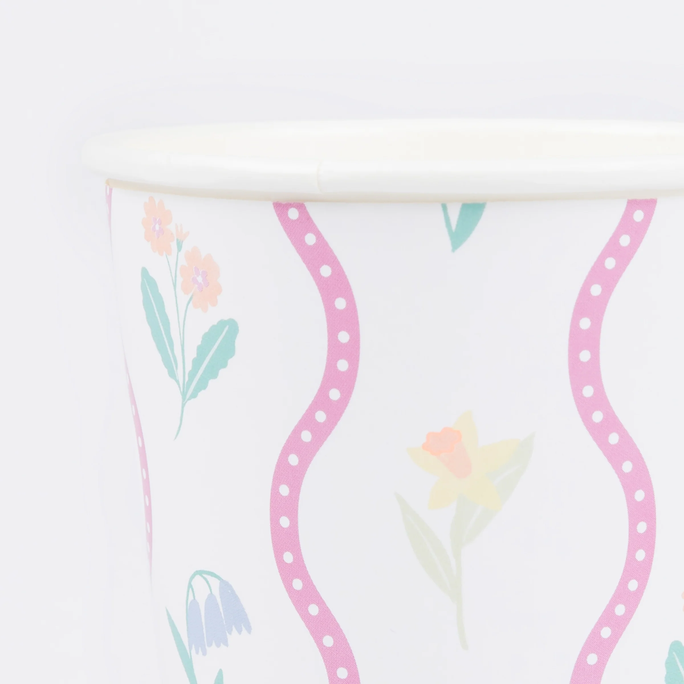Bloomsbury Floral Pattern Cups (x 8) - Image 3