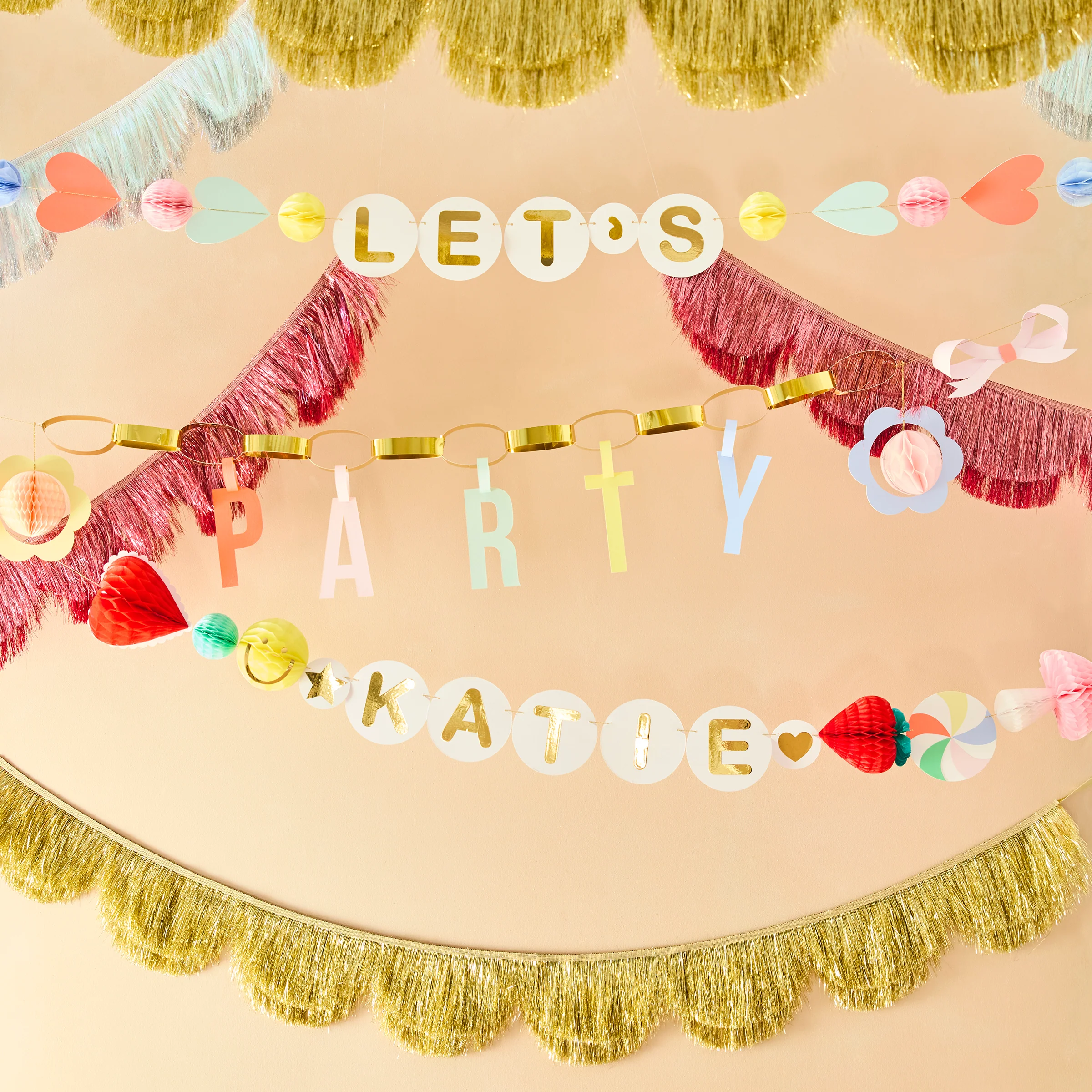 Charm Party Garland Set - Image 2