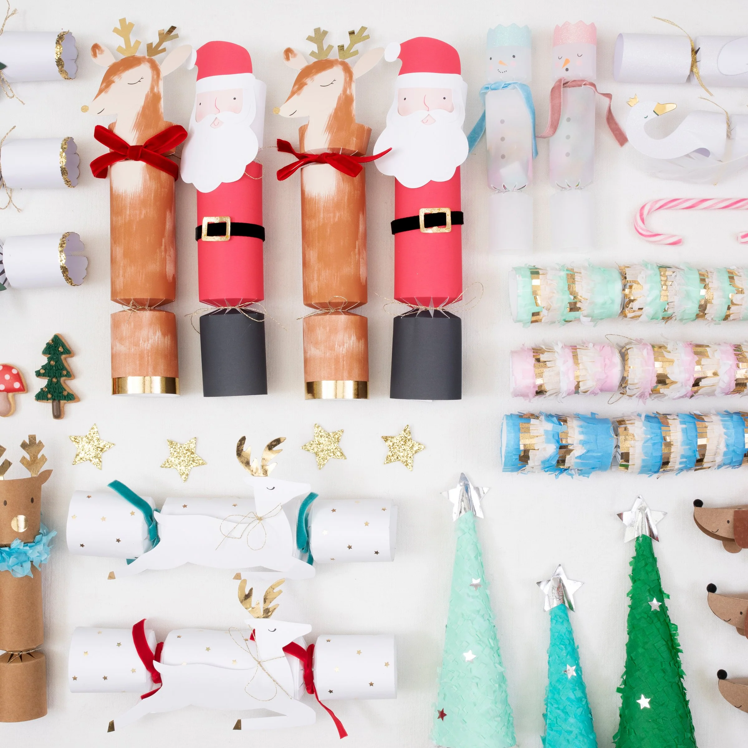 Christmas Character Large Crackers (x 6) - Image 5