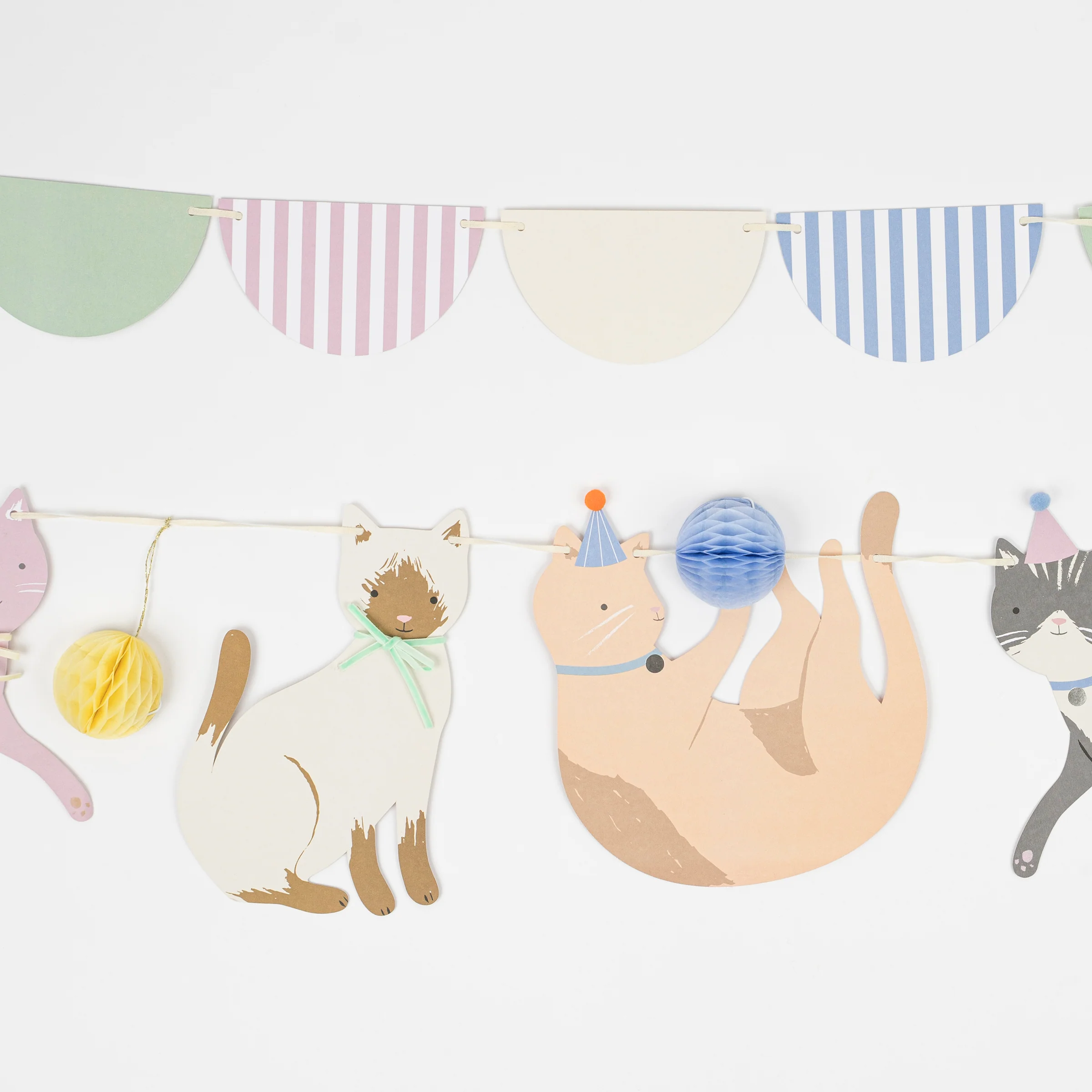 Cute Kittens Garland Set - Image 2