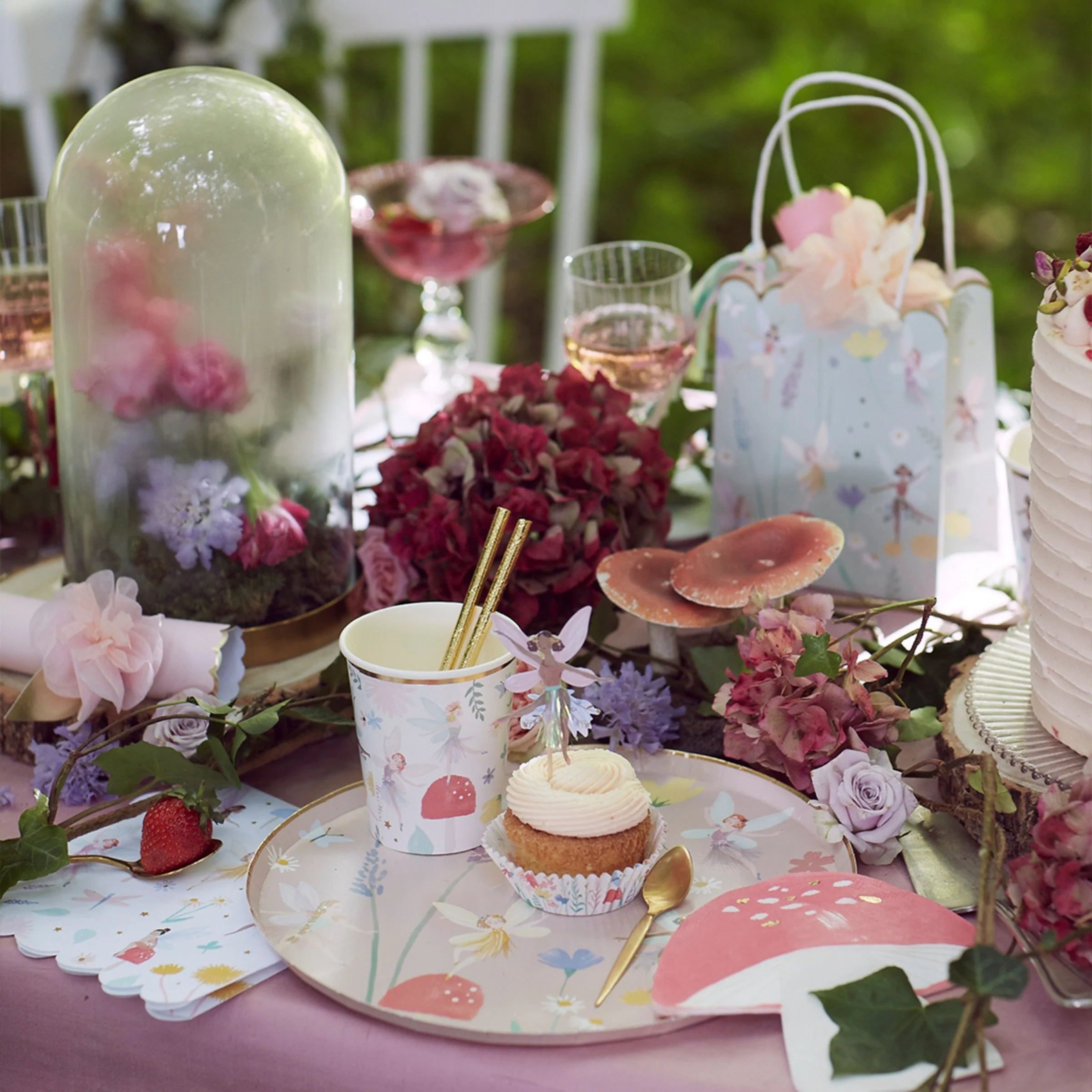 Fairy Mushroom Napkins (x 16) - Image 3