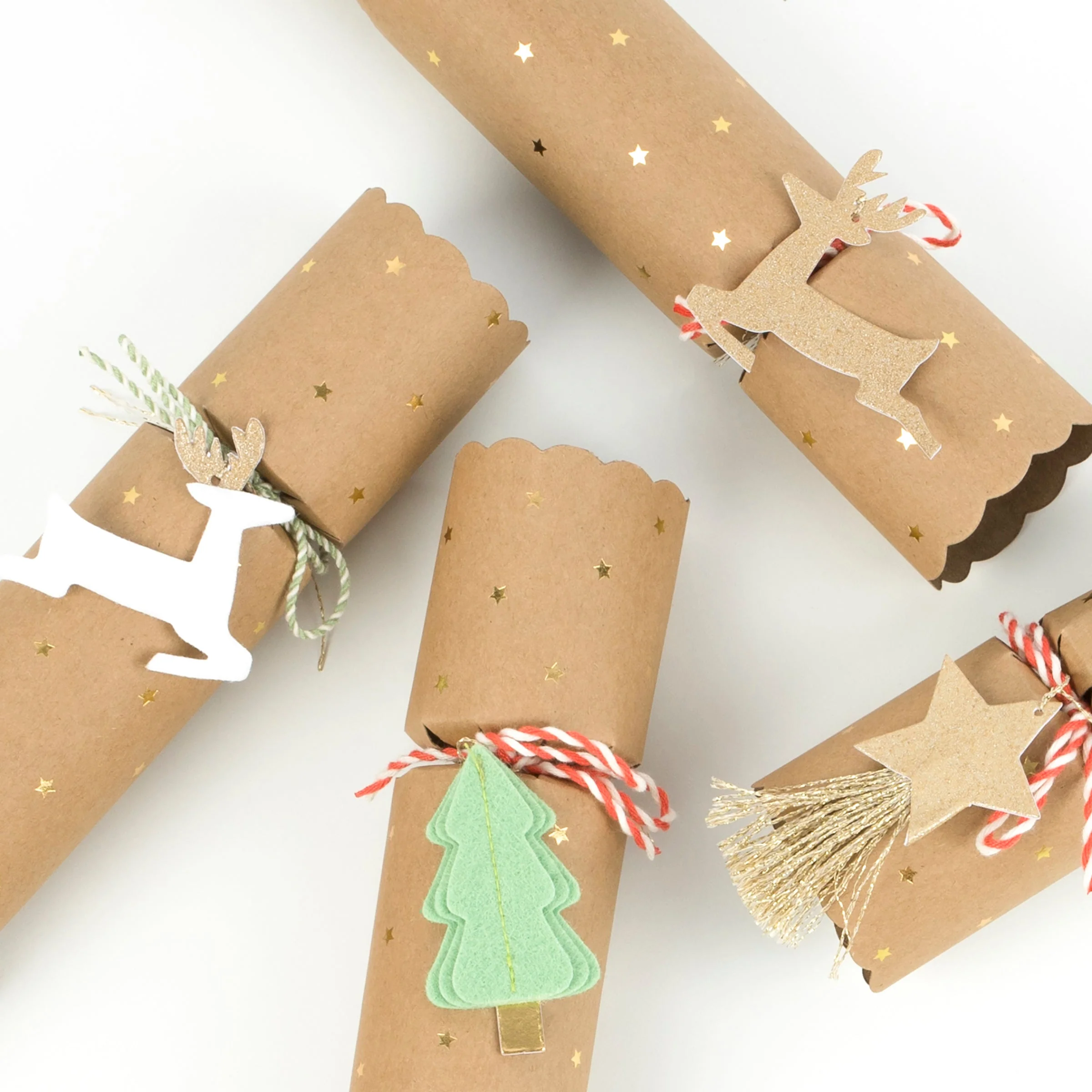Felt & Glitter Icon Crackers (x 6) - Image 3