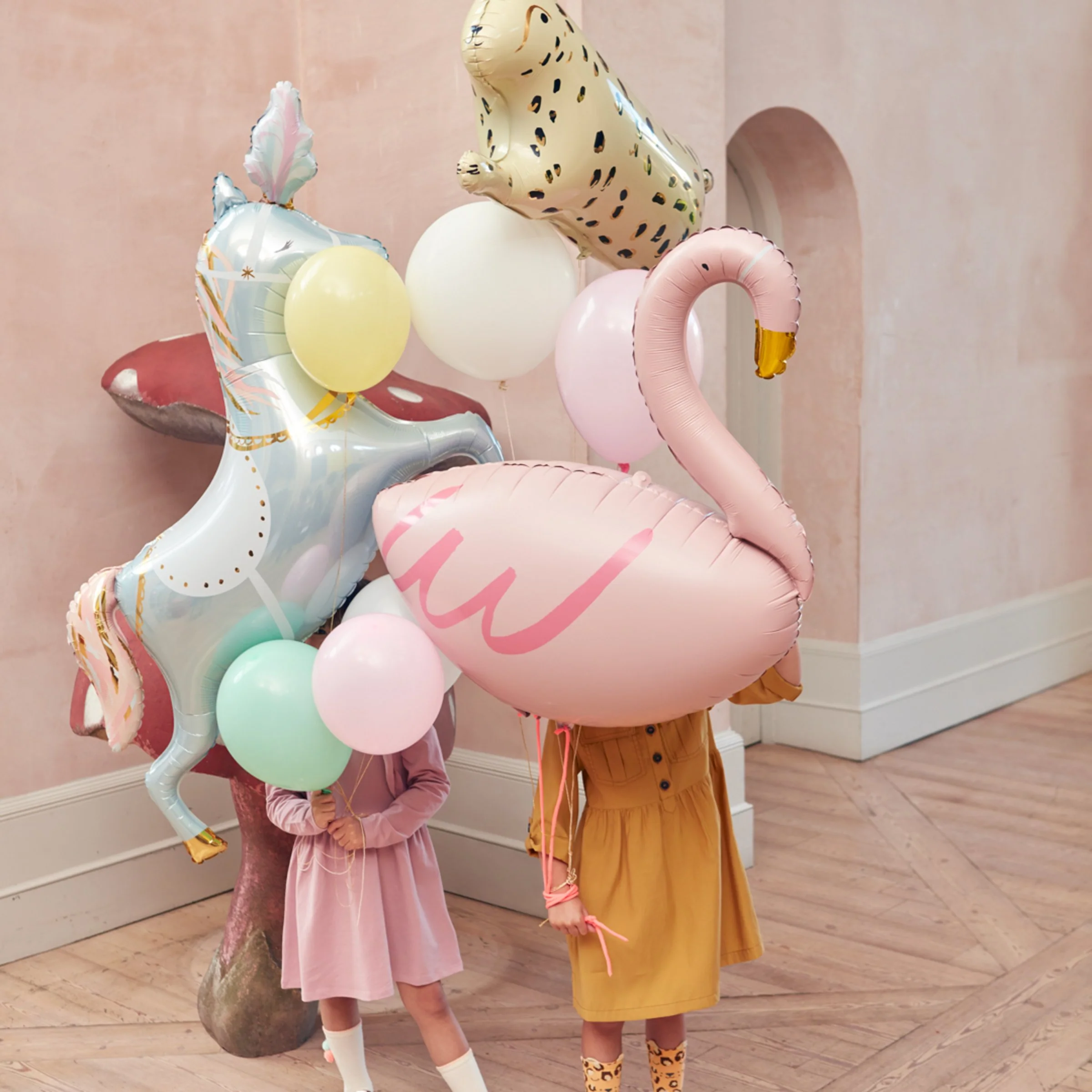 Flamingo Foil Balloon - Image 2