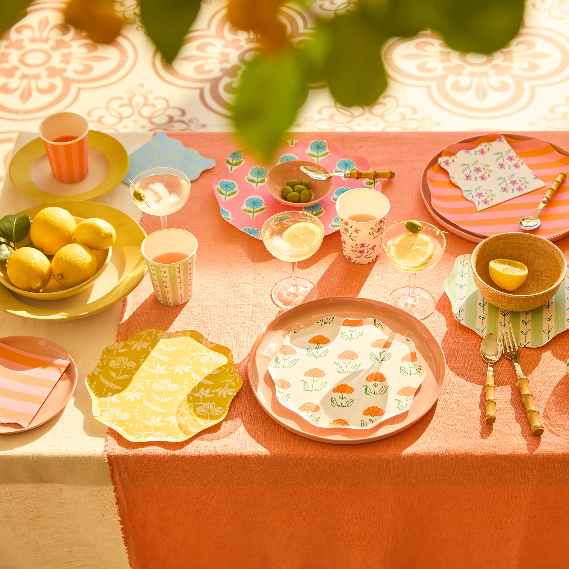 Flora Cups (x 8) - Image 2