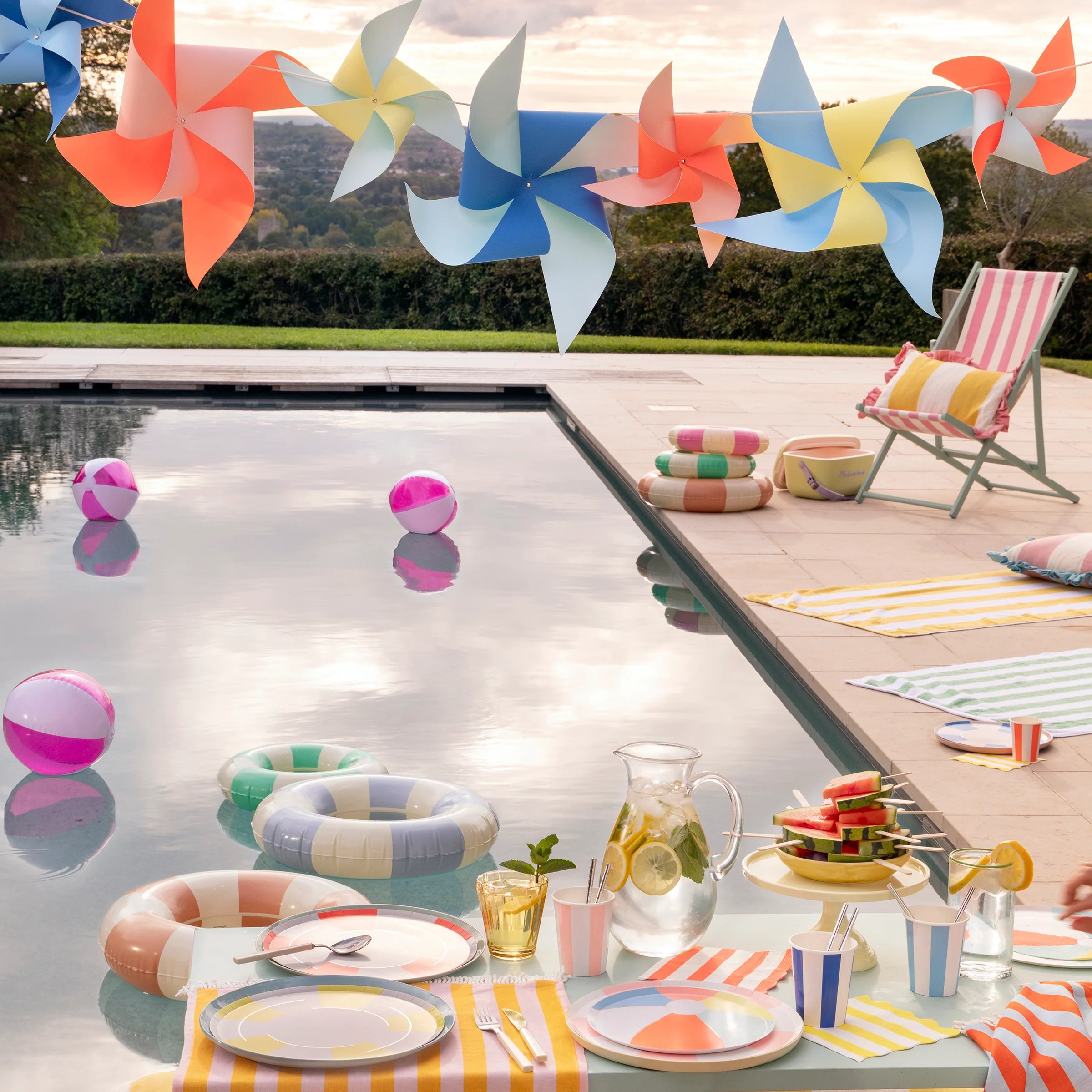 Giant Pinwheel Garland Kit - Image 2