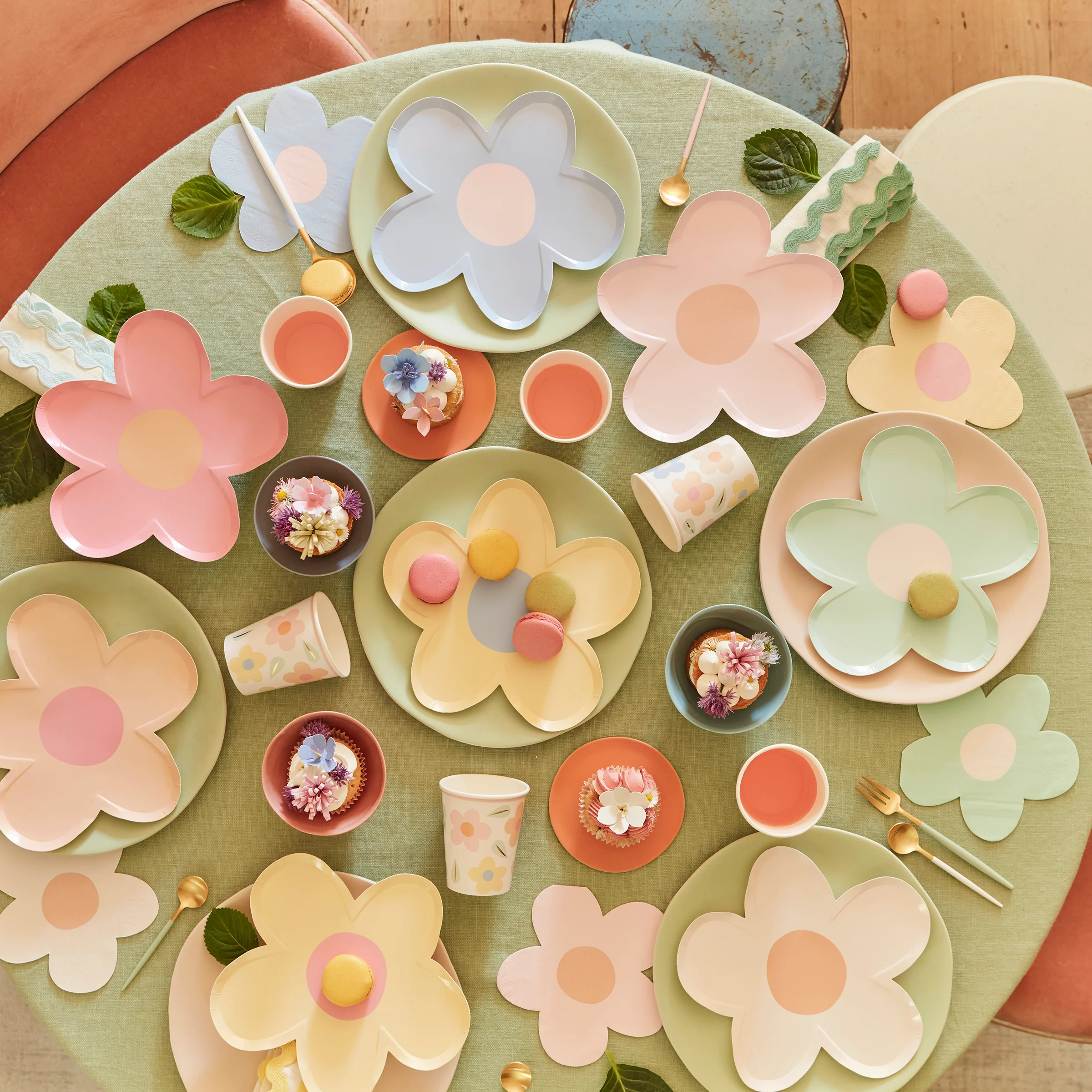 Happy Flowers Cups (x 8) - Image 2