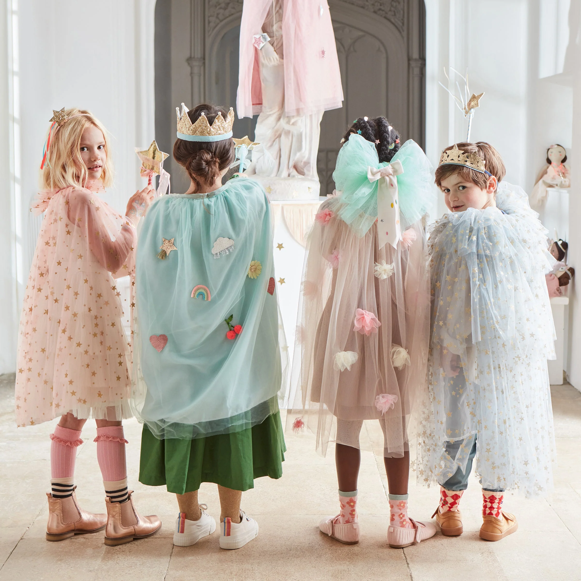 Icon Cape & Wand - Image 7