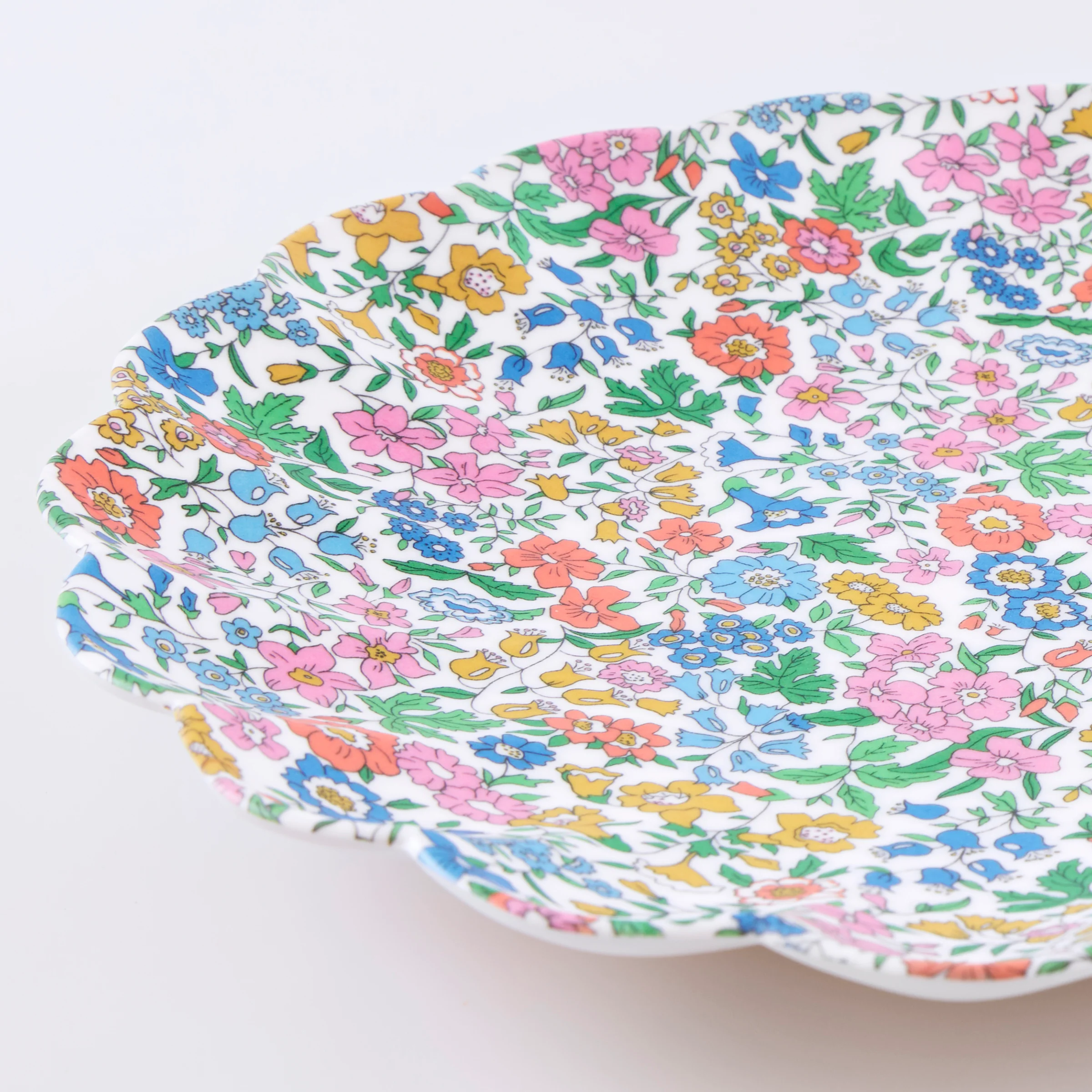 Meri Meri x Liberty Garden Party Reusable Large Plates (x 6) - Image 3