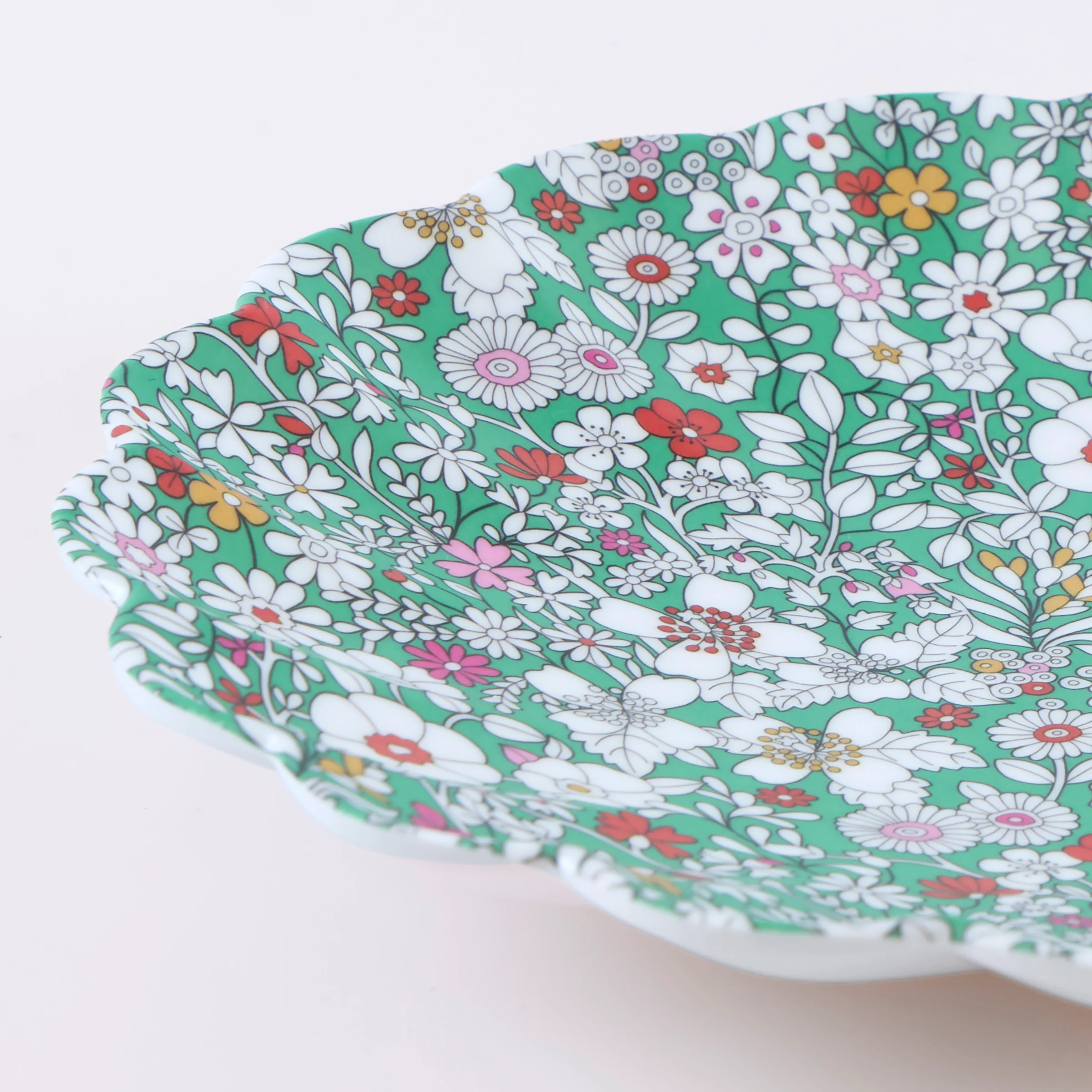 Meri Meri x Liberty Garden Party Reusable Small Plates (x 6) - Image 3