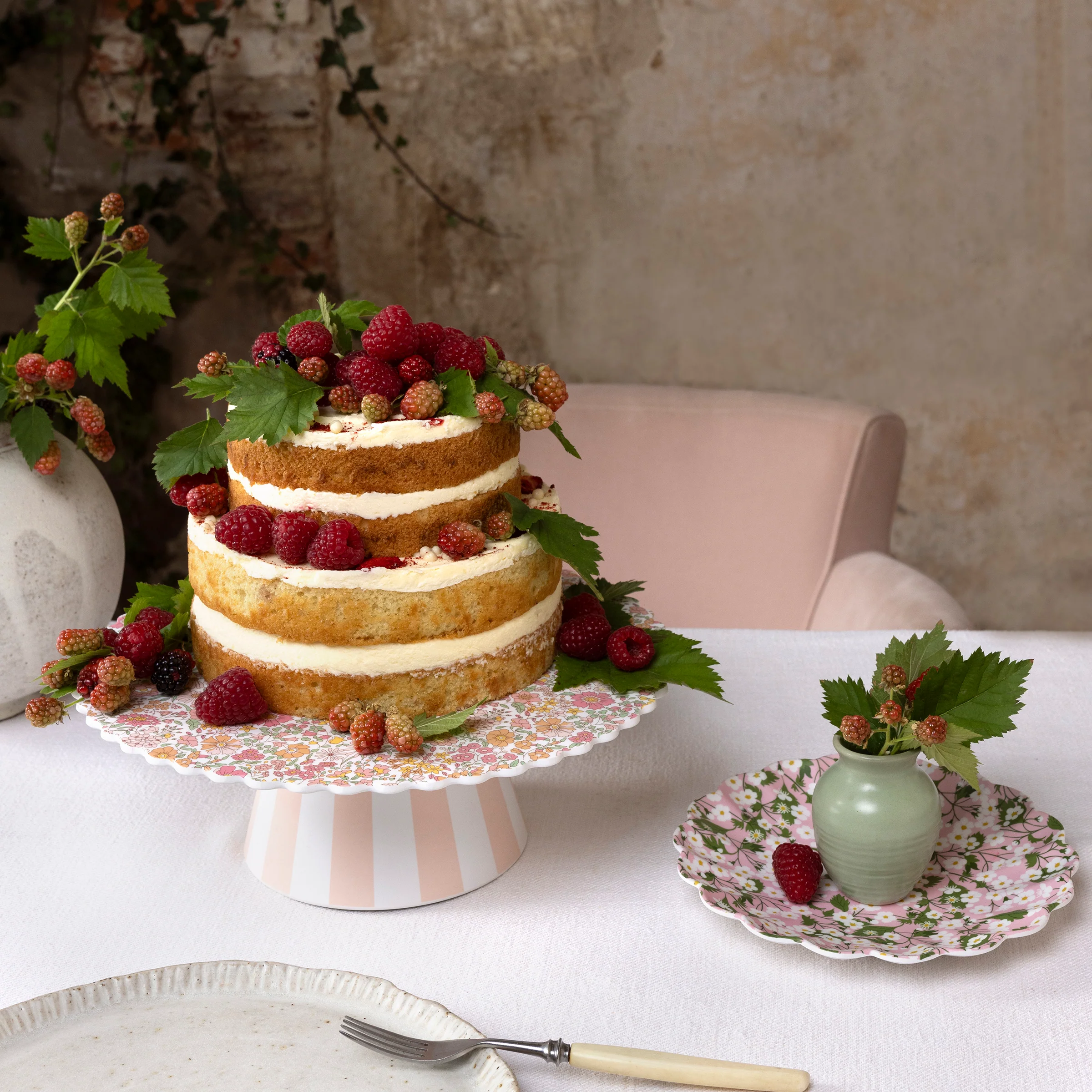 Meri Meri x Liberty Reusable Cake Stand - Image 2