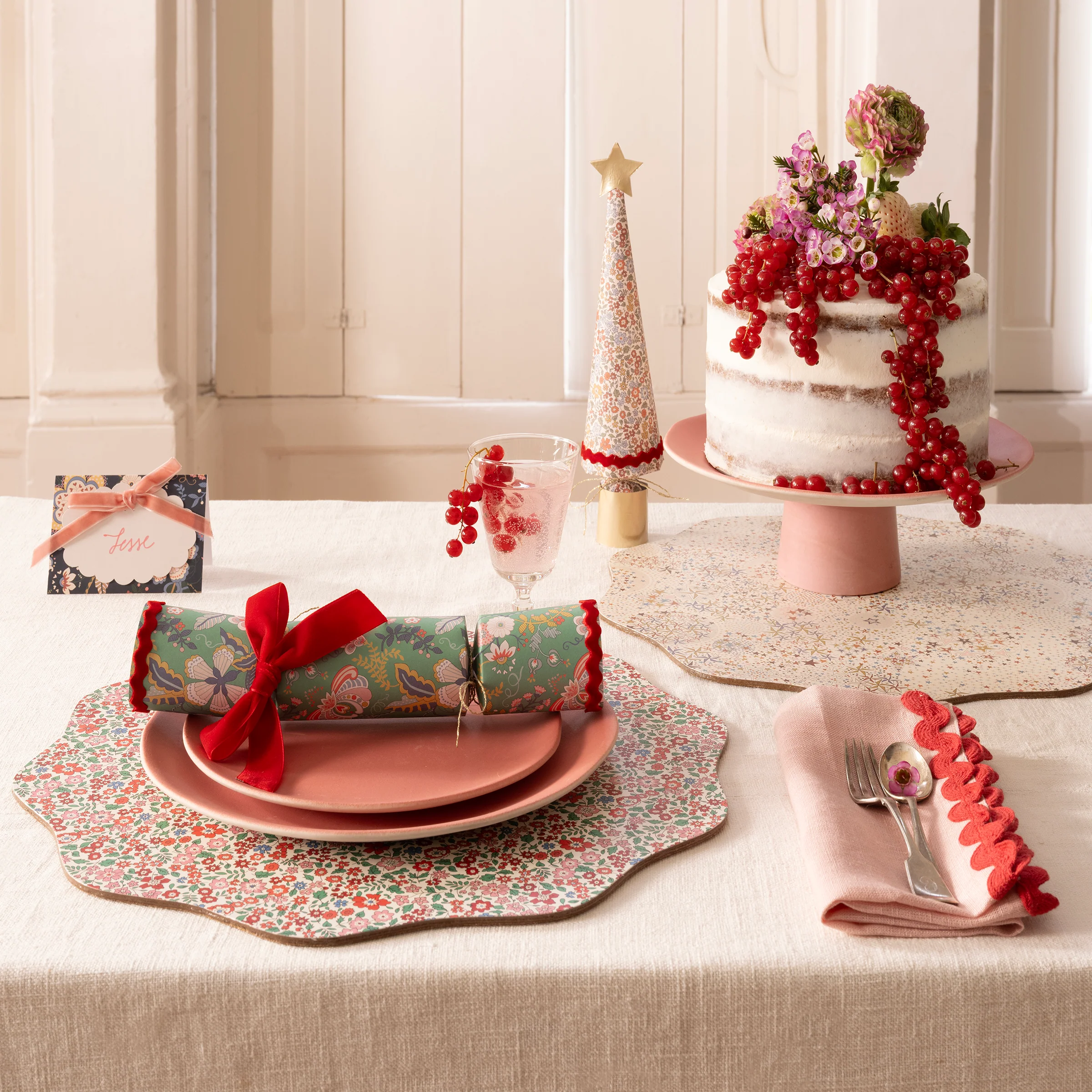 Meri Meri x Liberty Tree Crackers (x 6) - Image 3