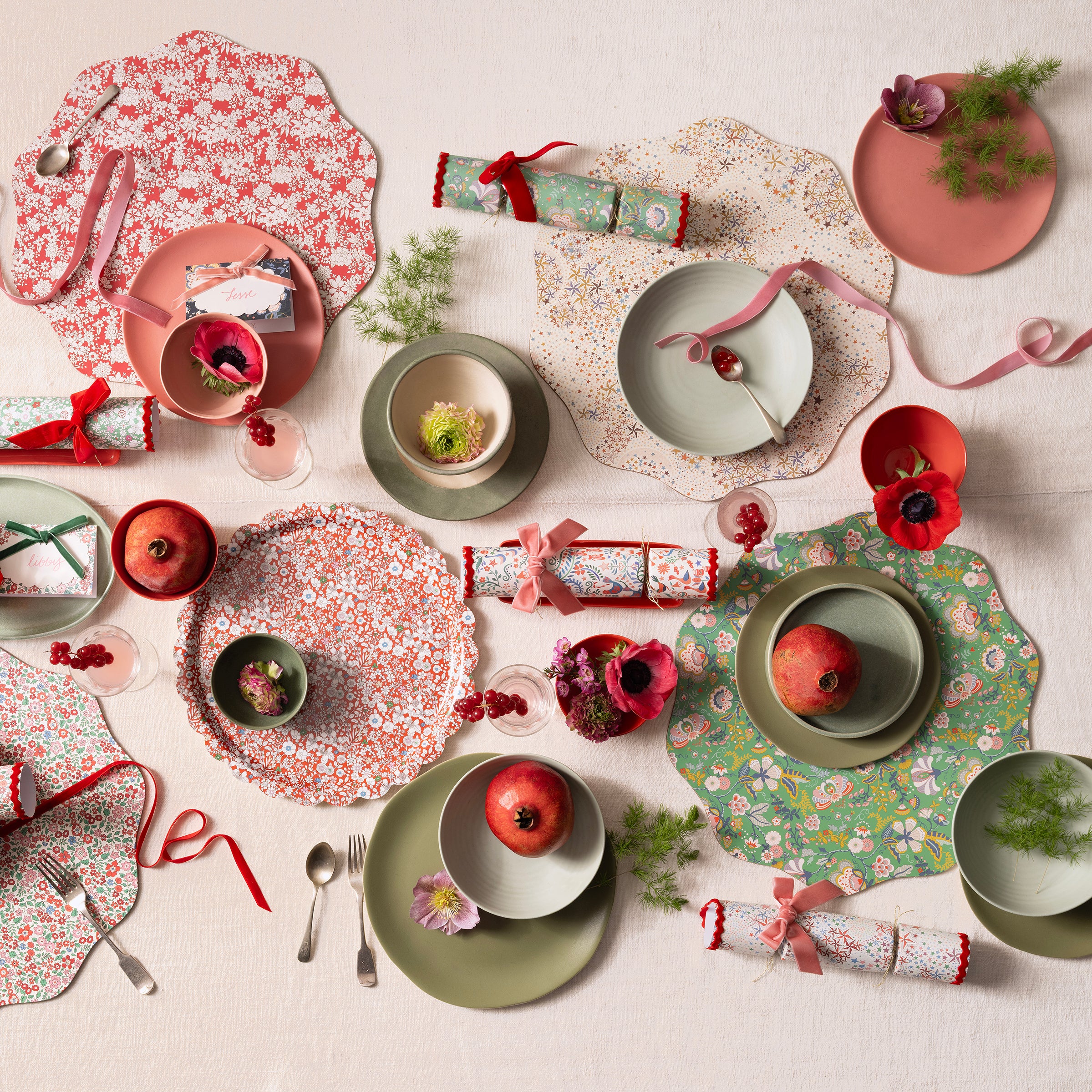 Meri Meri x Liberty Velvet Bow Crackers (x 6) - Image 3