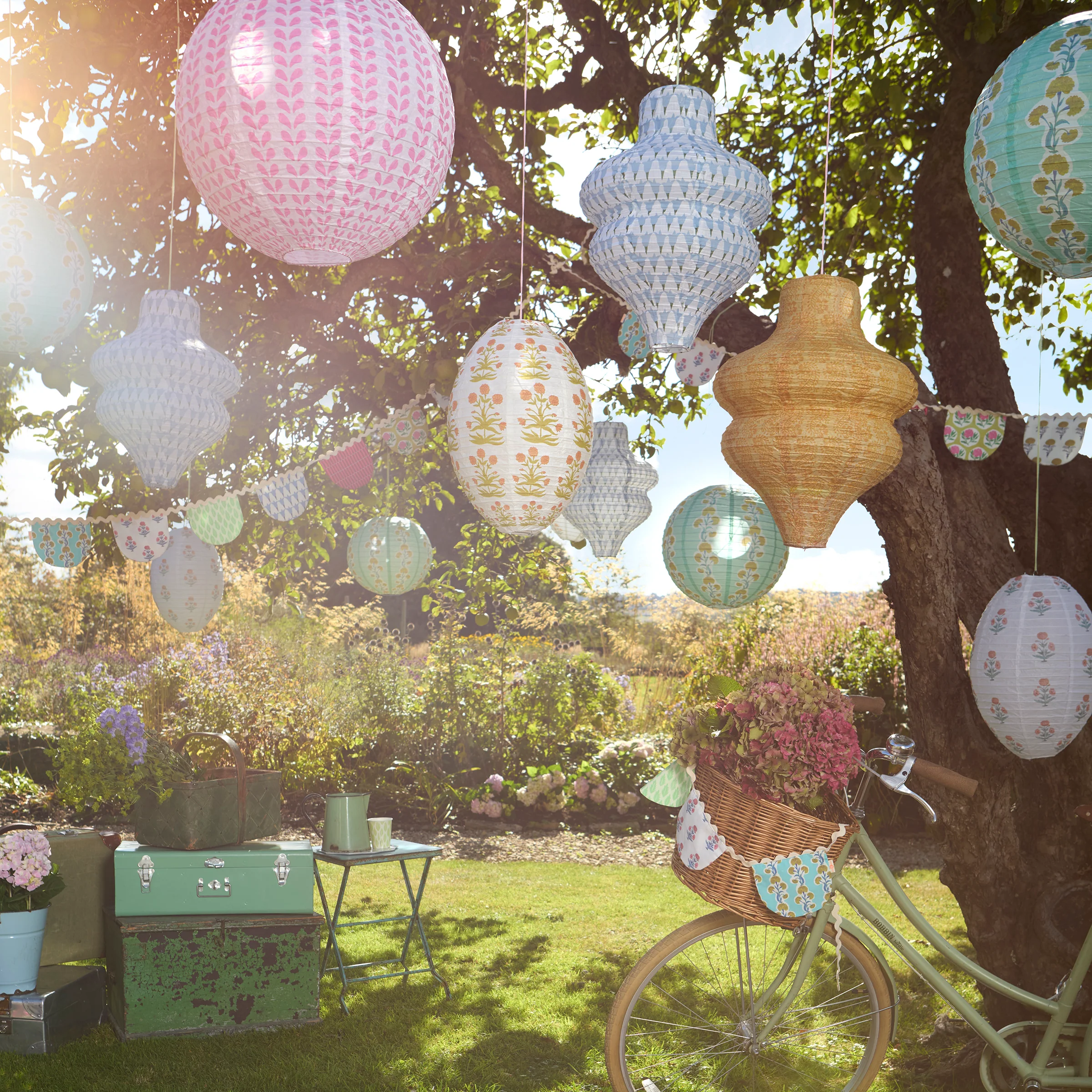 Meri Meri x Molly Mahon Hanging Lanterns (x 3) - Image 2