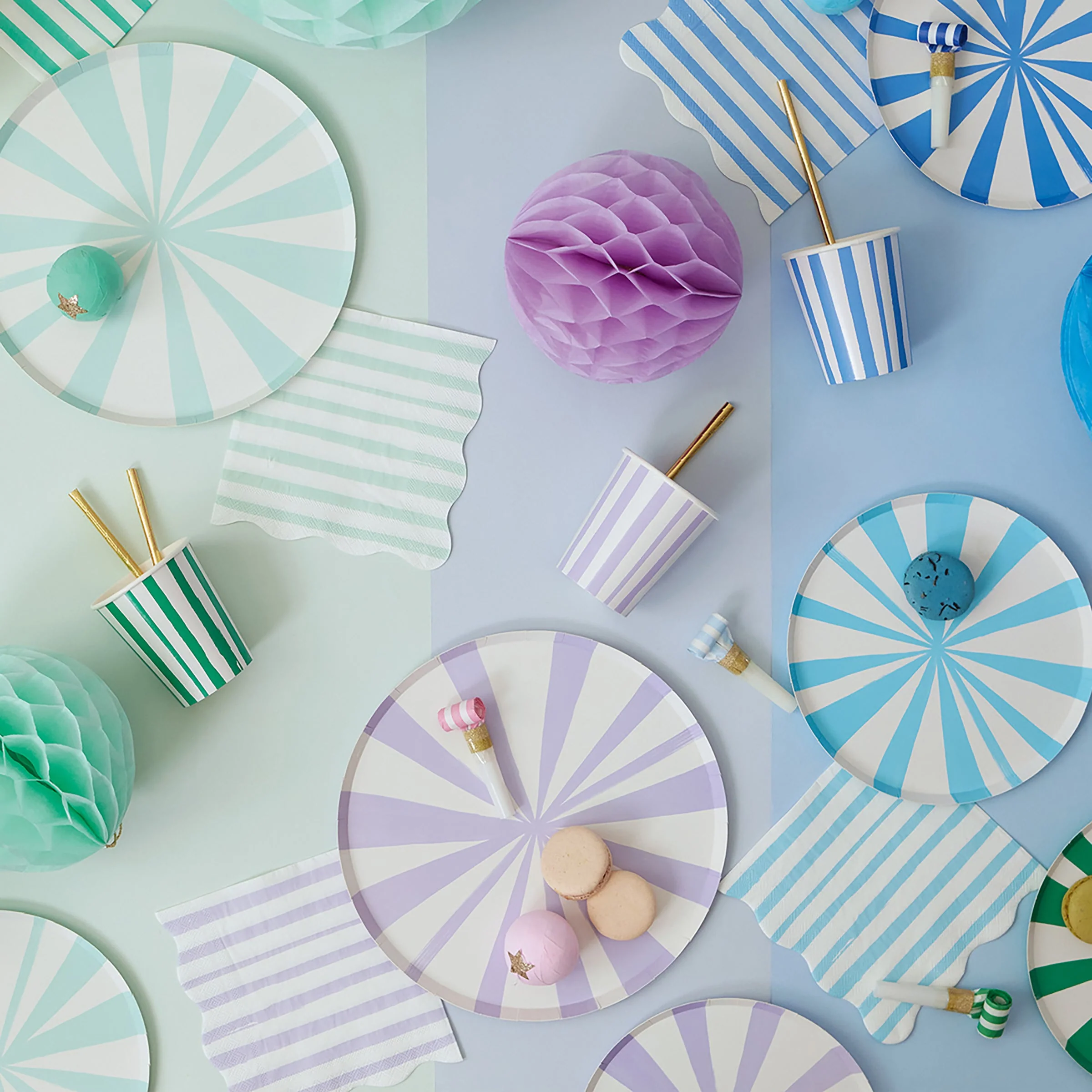 Mixed Stripe Cups (x 8) - Image 3