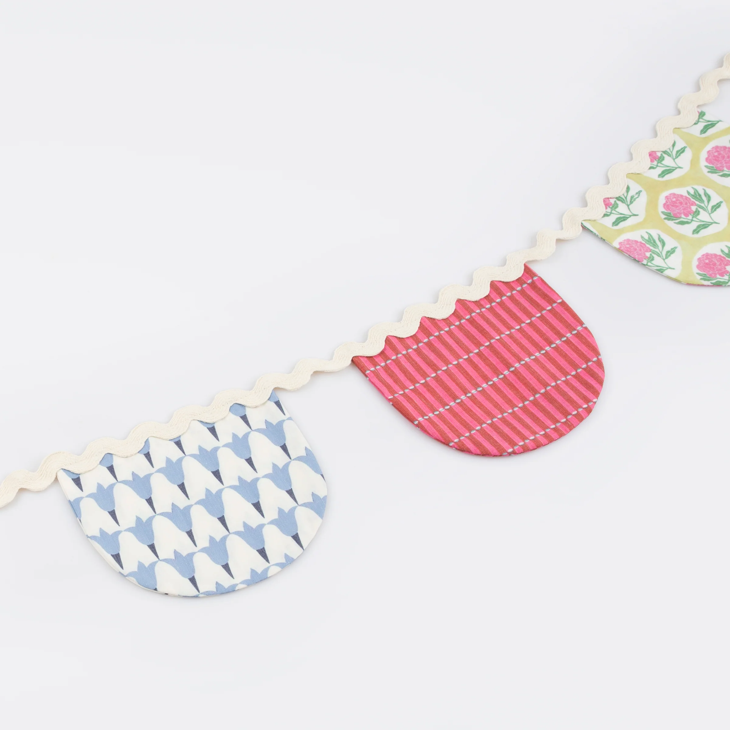 Meri Meri x Molly Mahon Fabric Garland - Image 4