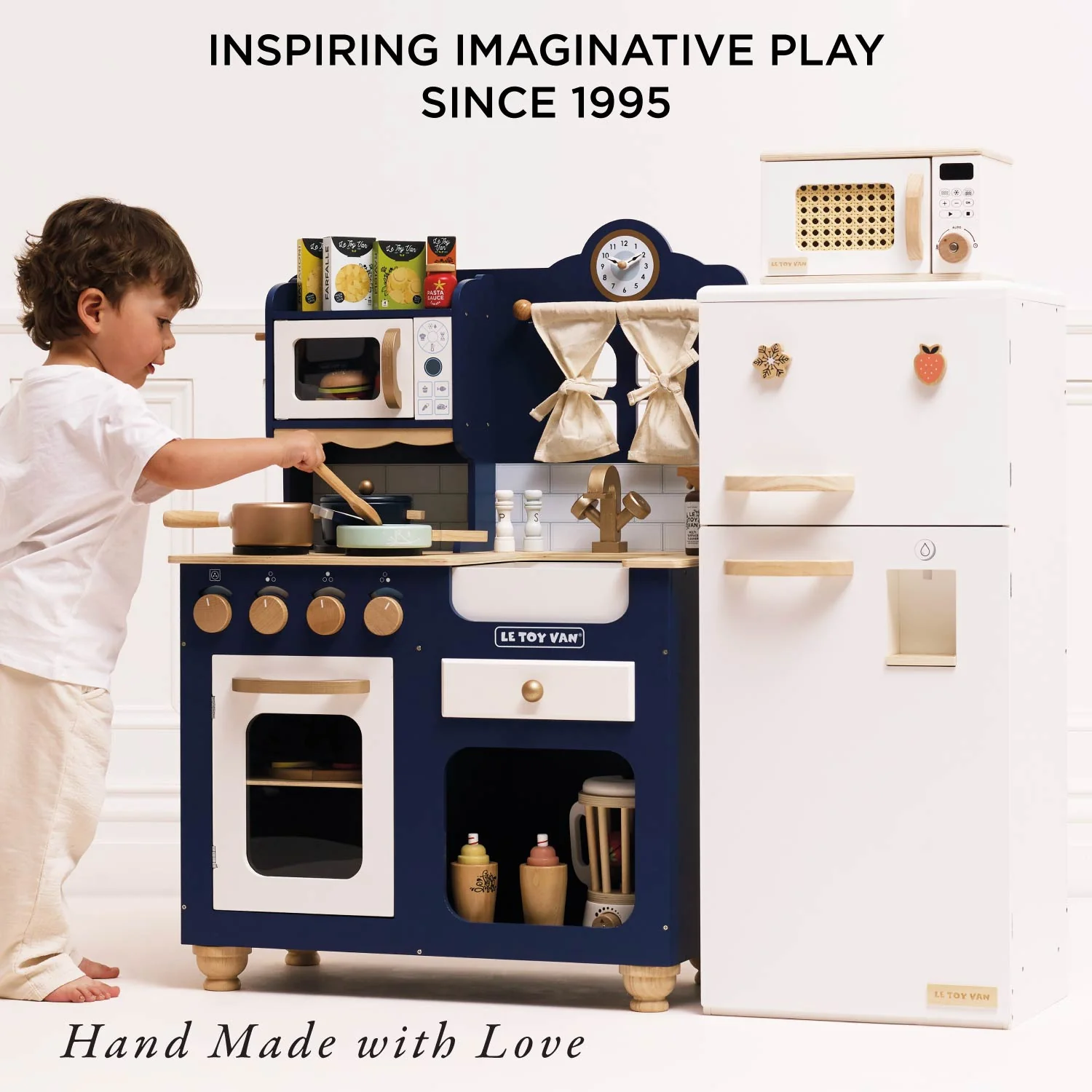 Oxford Wooden Play Kitchen - Image 7