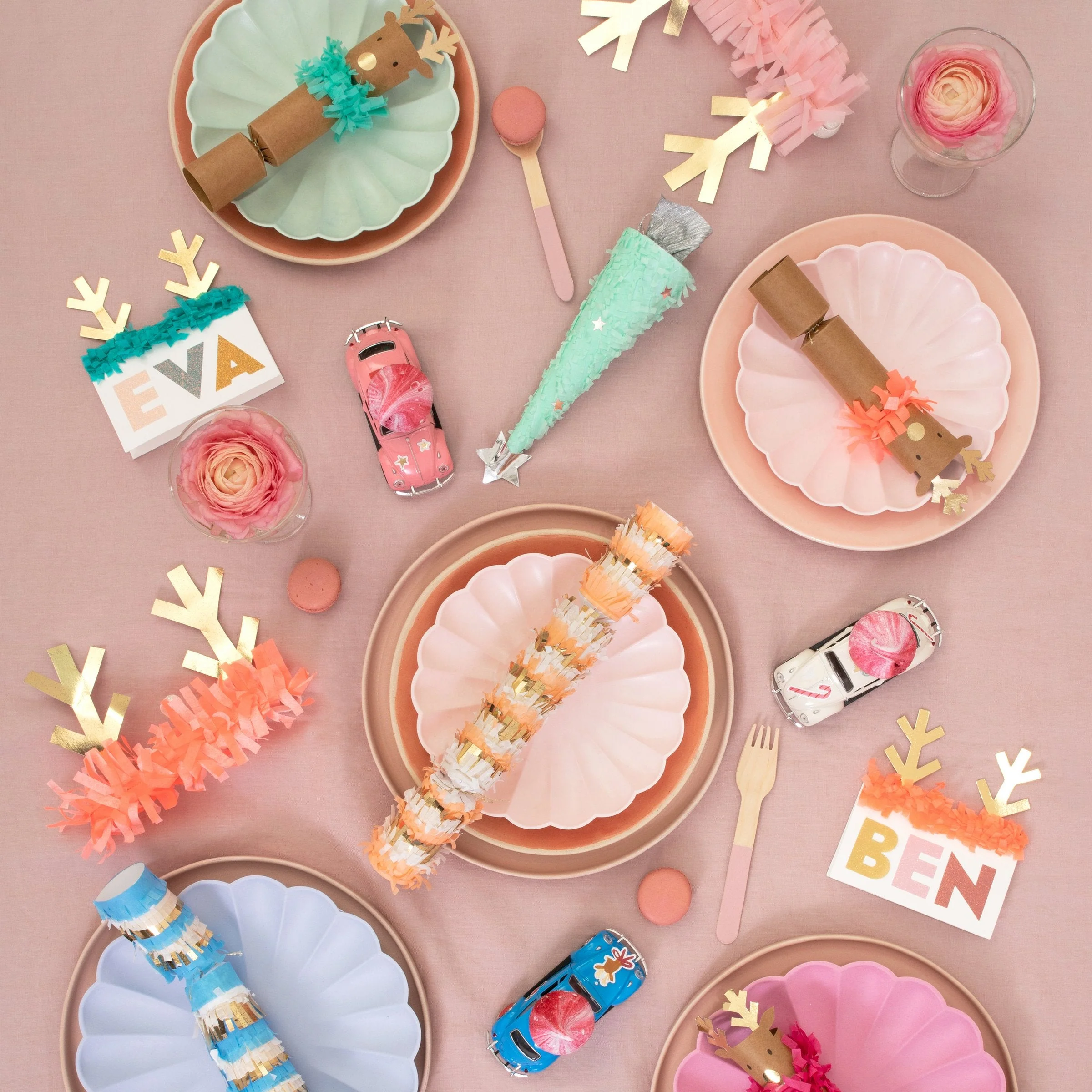 Pastel Fringe Medium Crackers (x 6) - Image 5