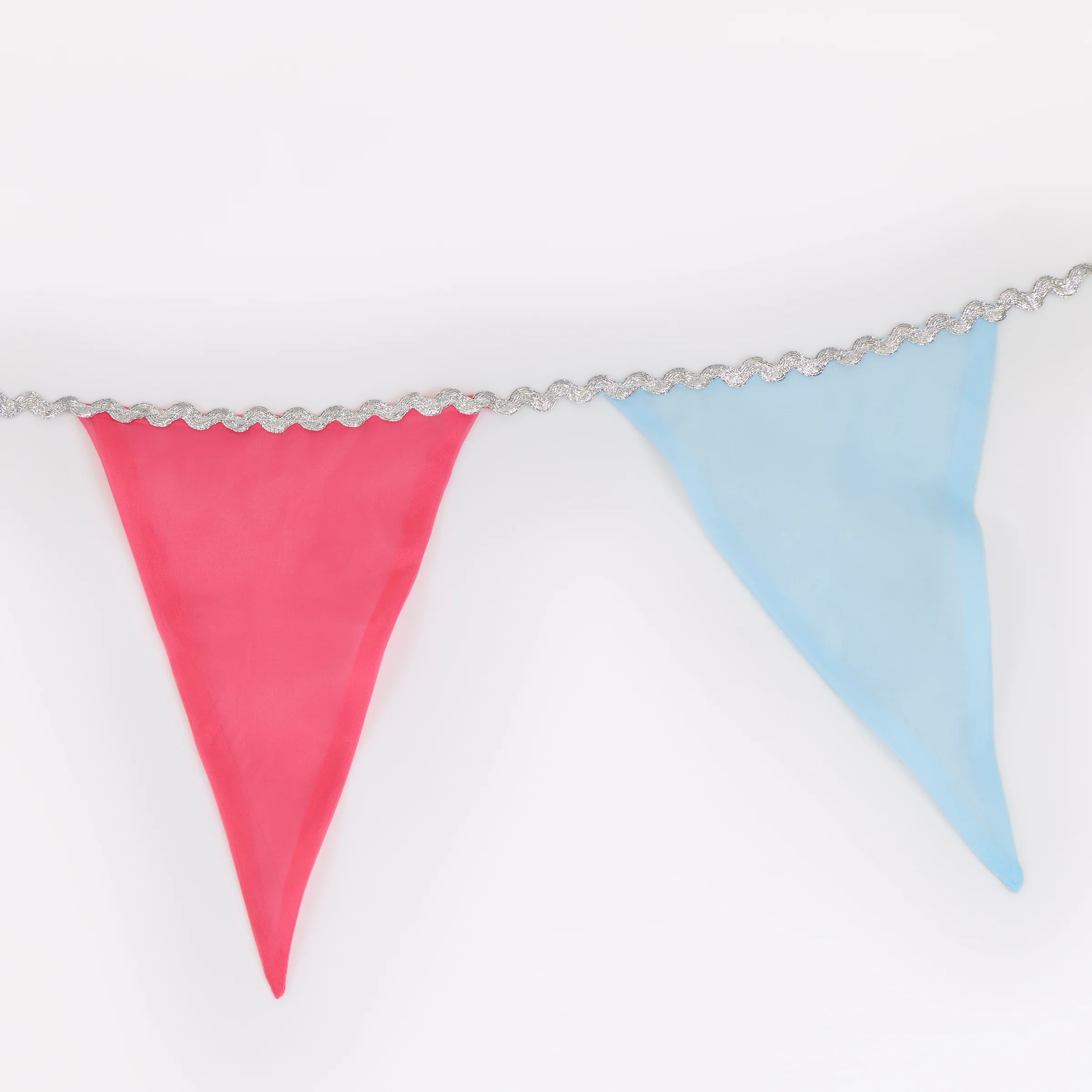 Pastel Rainbow Organza Garland - Image 3