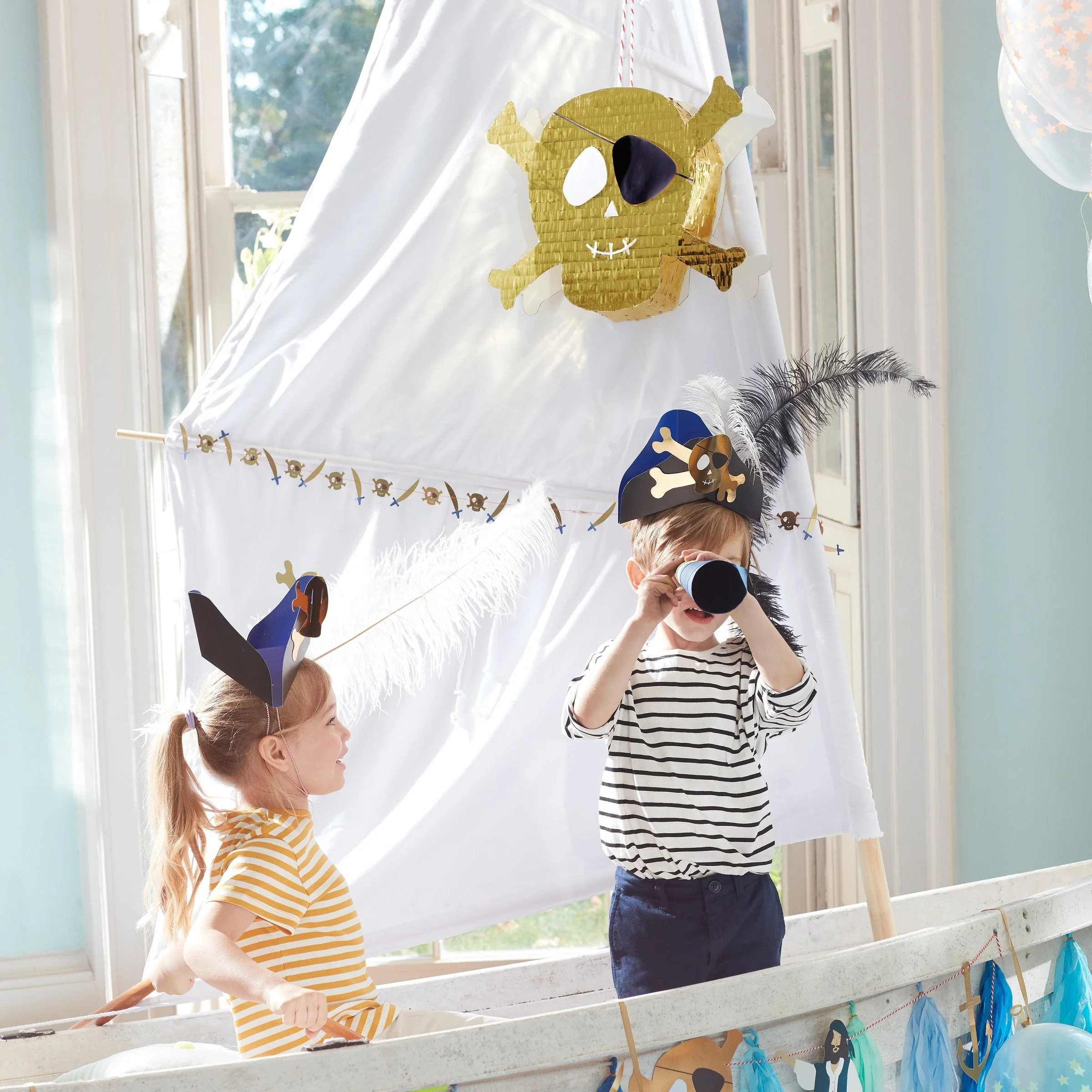 Pirates Bounty Party Piñata - Image 5