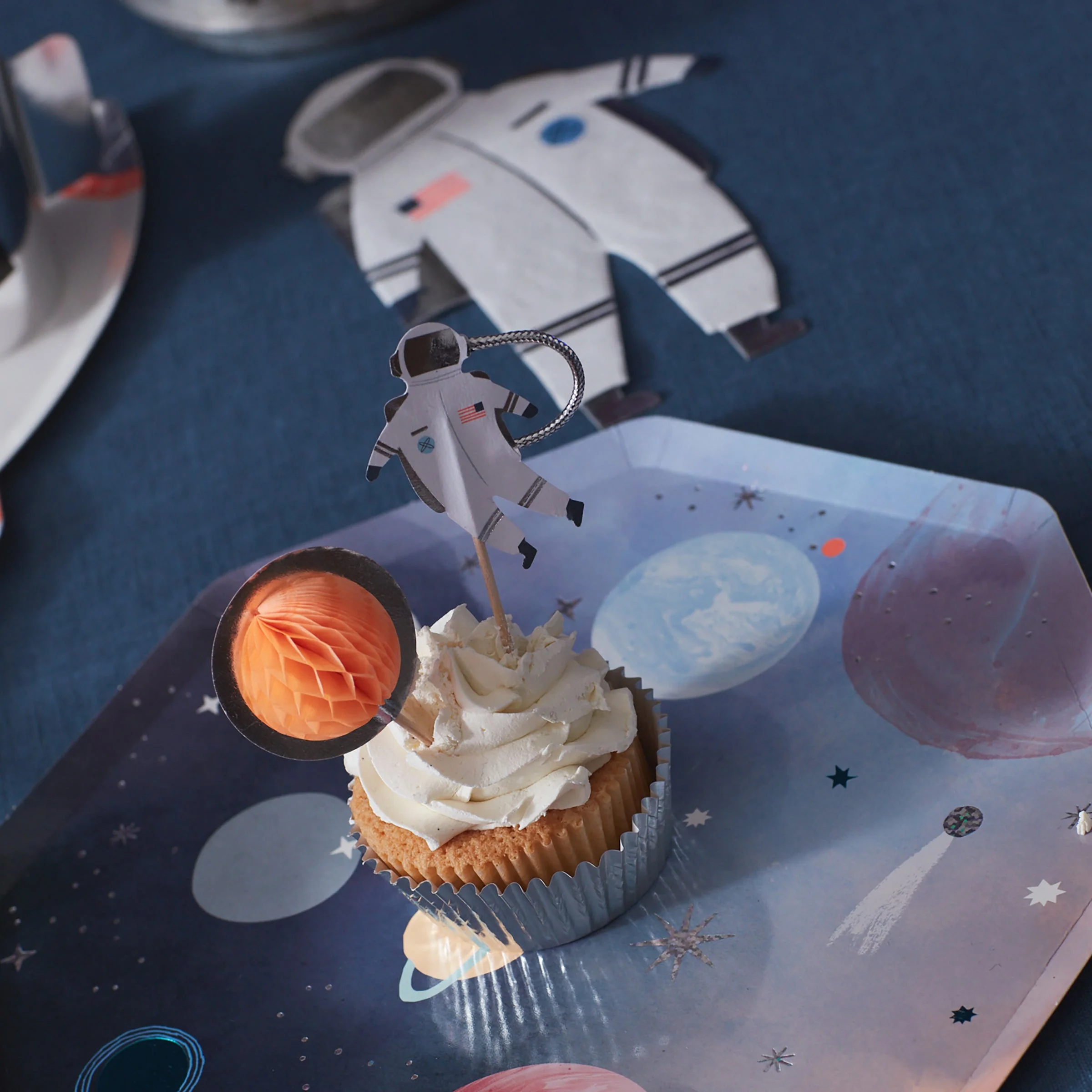 Space Cupcake Kit (x 24 toppers) - Image 3