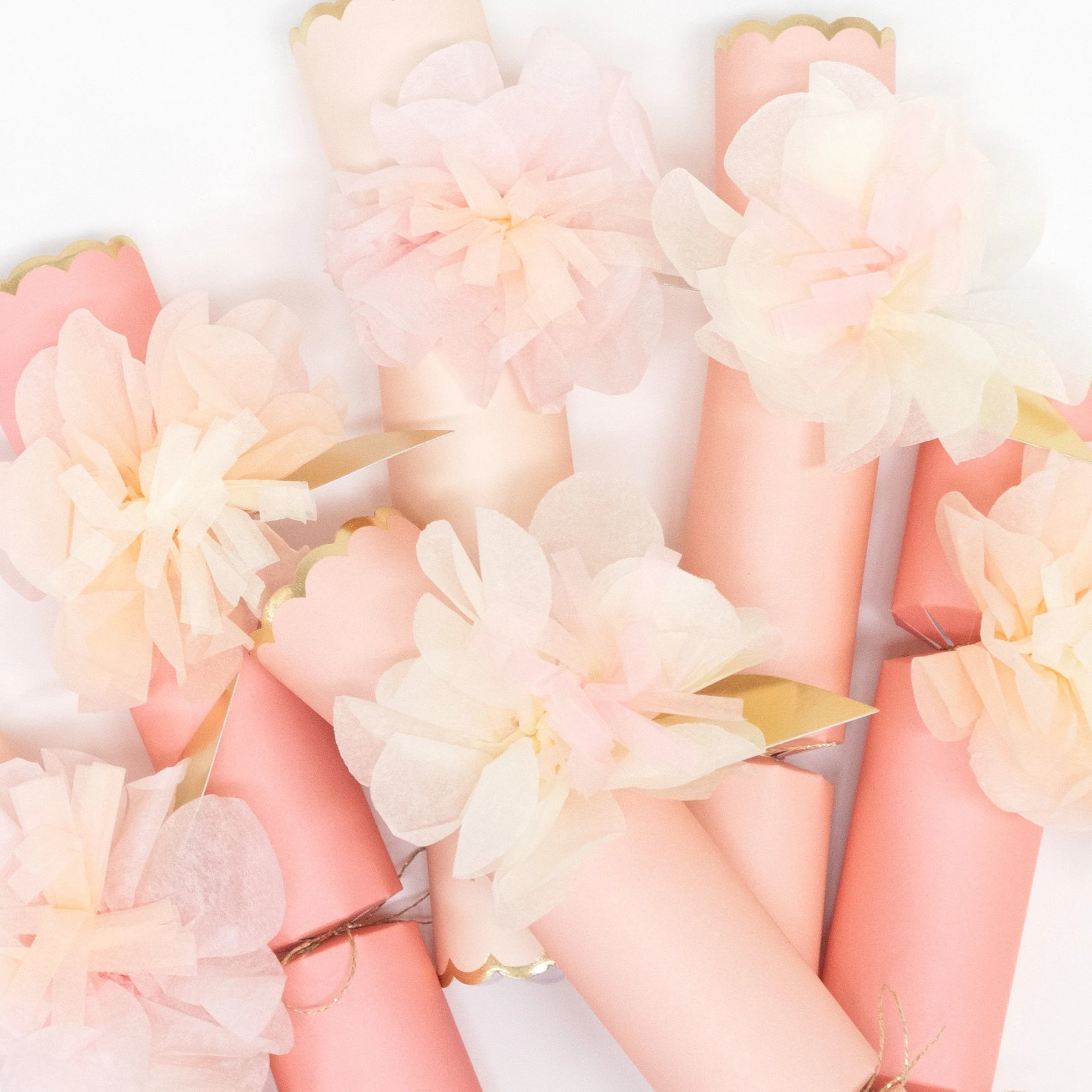 Tissue Floral Crackers (x 6) - Image 4